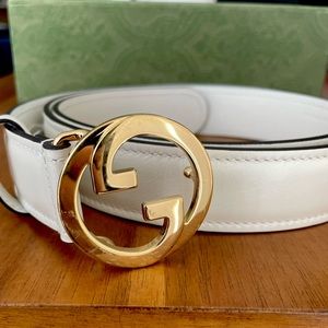 Gucci White Belt with Gold Buckle